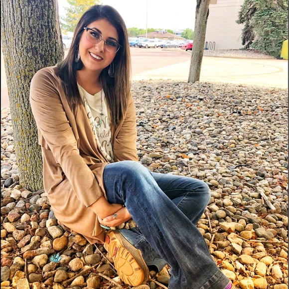 Meet your Posher, Samantha - Picture 2 of 6